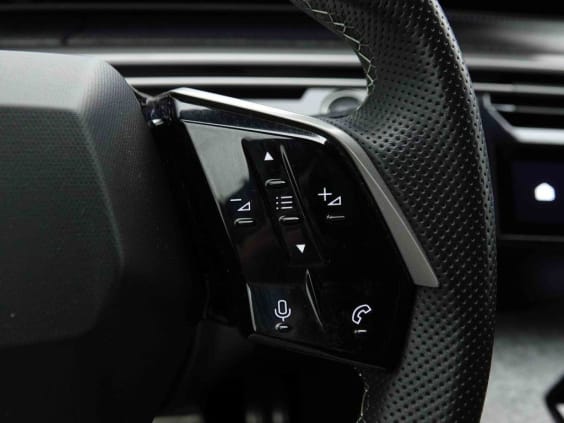 Peugeot 5008 HYBRID 145 AUT GT Bleu