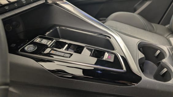 Peugeot 5008 Hybrid 136 e-DCS6 Allure Pack Gris Platinium / Toit Noir