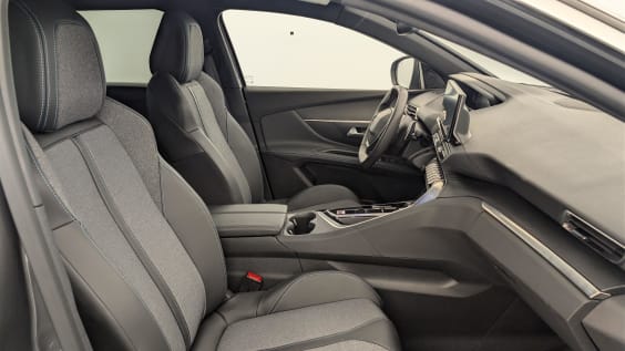 Peugeot 5008 Hybrid 136 e-DCS6 Allure Pack Gris Platinium / Toit Noir