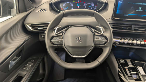 Peugeot 5008 Hybrid 136 e-DCS6 Allure Pack Gris Platinium / Toit Noir