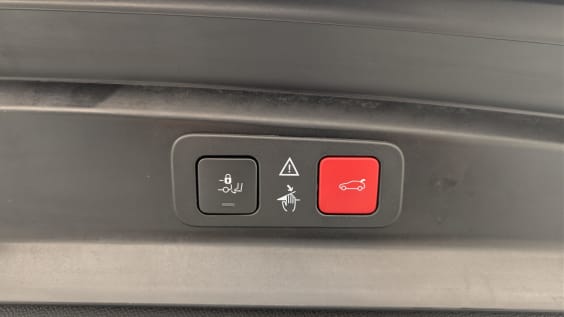 Peugeot 5008 Hybrid 136 e-DCS6 Allure Pack Gris Platinium / Toit Noir
