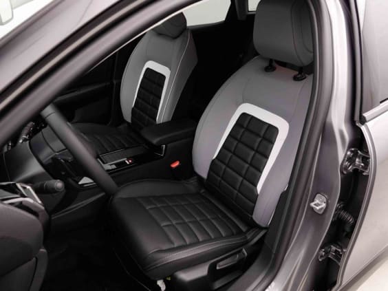 Citroën C4 1.2T 130 AUT MAX Gris