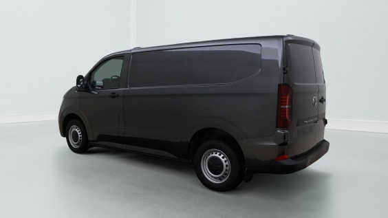 Volkswagen Transporter T7 Fourgon 3100 mm 2,0 TDI 150 hp Aut. Grey
