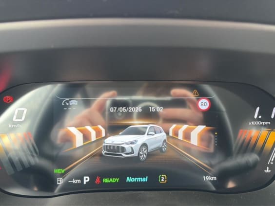 MG ZS HYBRID+ 197 STANDARD Gris