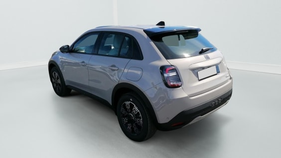 Fiat 600 1.2 Hybrid 145 DCT Icône Beige Sable