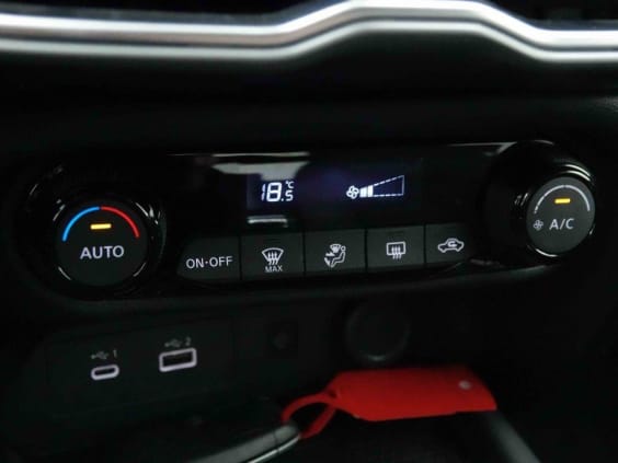 Nissan JUKE 1.0 DIG-T 114 DCT N-Connecta Gris