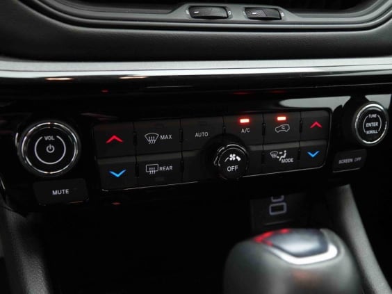 Jeep Compass E-HYBRID 130 T4 AUT SUMMIT Gris