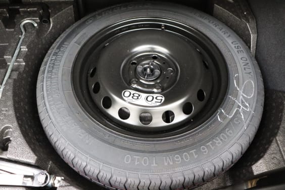 Nissan JUKE HYBRID 143 N-Connecta Grey