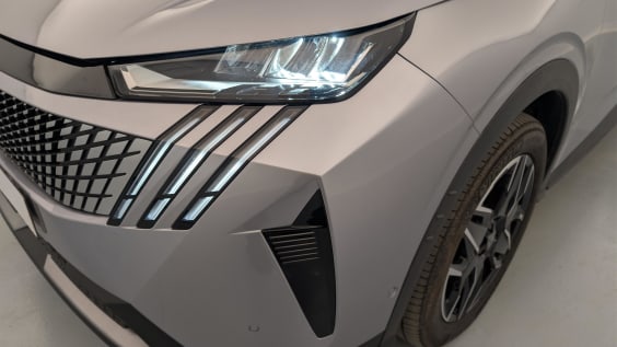 Peugeot 5008 Hybrid 136 e-DCS6 Allure Gris Artense