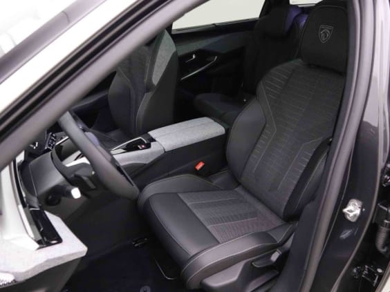 Peugeot 5008 145 e-DCS6  HYBRID GT 7PL Gris