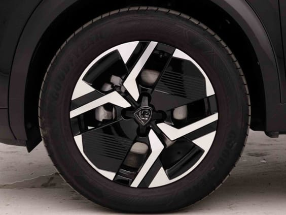 Peugeot 2008 1.2 T 100 Allure Noir