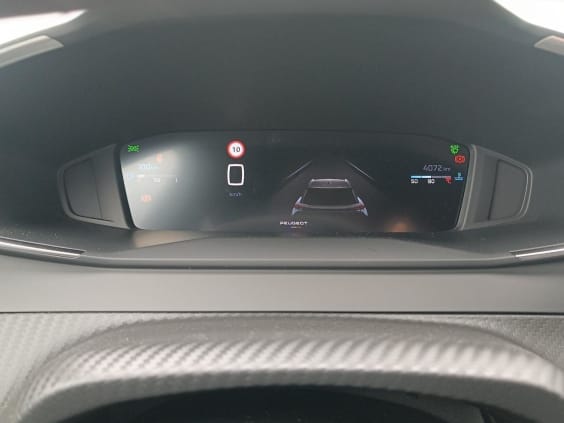 Peugeot 2008 1.2 100 allure Rouge Elixir