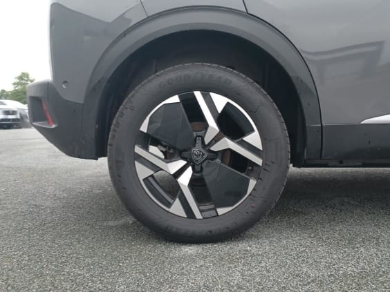 Peugeot 2008 1.2 100 allure Gris Sellenium