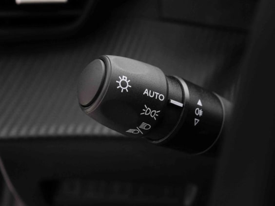 Peugeot 208 110 eDSC6 HYBRID GT-Line Noir