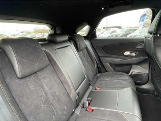DS DS7 1.5 bluehdi 130 performance line Gris Titane