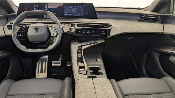Peugeot 3008 Hybrid 145 e-DCS6 GT Noir Perla Nera