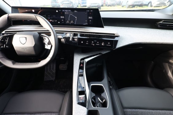 Peugeot 3008 HYBRID 145 ALLURE Gris