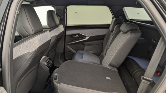 Peugeot 5008 HYBRID 145 CH E-DCS6 ALLURE Noir Perla Nera