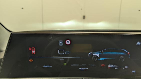 Peugeot 5008 HYBRID 145 CH E-DCS6 ALLURE Noir Perla Nera