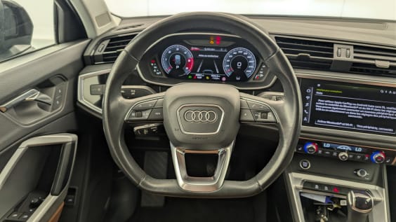 Audi Q3 35 TDI 150 ch S tronic 7 Design Noir Mythic
