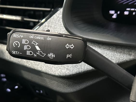 Skoda Scala Scala 1.0 TSI Evo 2 116 ch DSG7 Selection Blanc