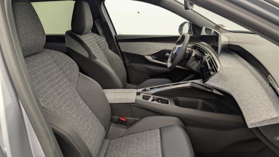Peugeot 5008 HYBRID 145 CH E-DCS6 ALLURE Gris Artense