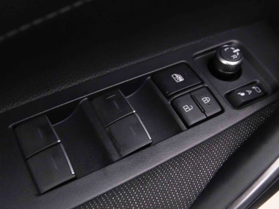 Suzuki Swace 1.8 HYBRID CVT TOURING Bleu