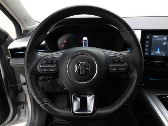 MG MG5 61 KWH  LUXURY LONG RANGE Argent
