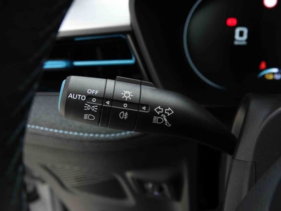 MG MG5 61 KWH  LUXURY LONG RANGE Argent