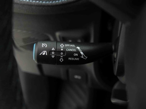 MG MG5 61 KWH  LUXURY LONG RANGE Argent