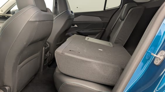 Peugeot 408 Hybrid 136 e-DCS6 Allure Bleu Obsession