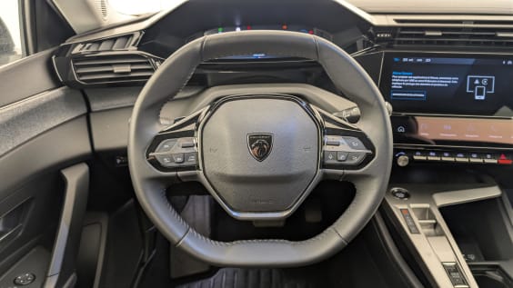 Peugeot 408 Hybrid 136 e-DCS6 Allure Bleu Obsession