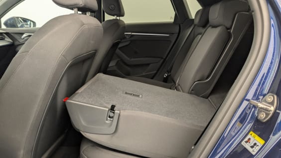 Audi A3 SPORTBACK 30 TDI 116 S tronic 7 Design Bleu Navarre