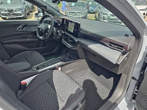 Renault CLIO VI 1.2 tce 115 techno edc Gris Rafale
