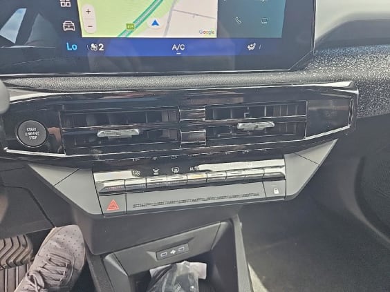 Renault CLIO VI 1.2 tce 115 techno edc Gris Rafale