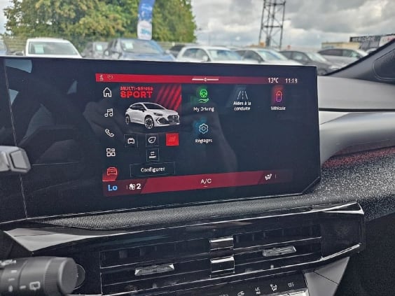 Renault CLIO VI 1.2 tce 115 techno edc Gris Rafale