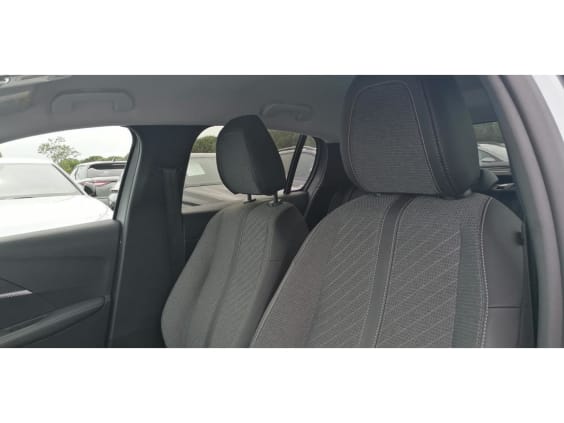 Peugeot 208 1.2 puretech 100 allure Gris clair