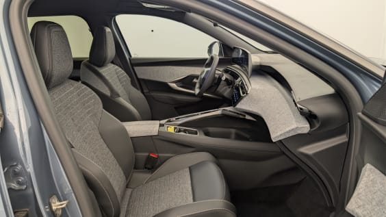 Peugeot 5008 HYBRID 145 CH E-DCS6 ALLURE Bleu Ingaro