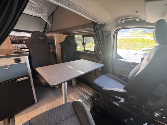 Stylevan Origin EQUINOX IV FORD CUSTOM LONG - 150 CV Blanc