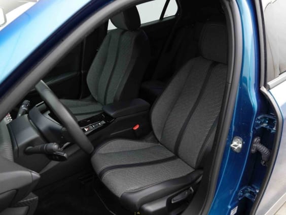 Peugeot 2008 1.2 T 100 Allure Bleu