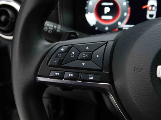 Nissan JUKE 1.0 DIG-T 114 DCT N-Connecta Gris
