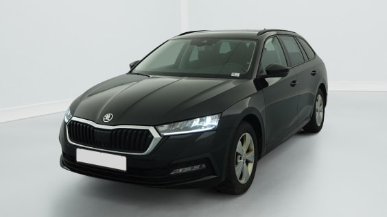 Skoda Octavia Combi 2.0 TDI 150 ch DSG7 Ambition Noir Magic Nacré