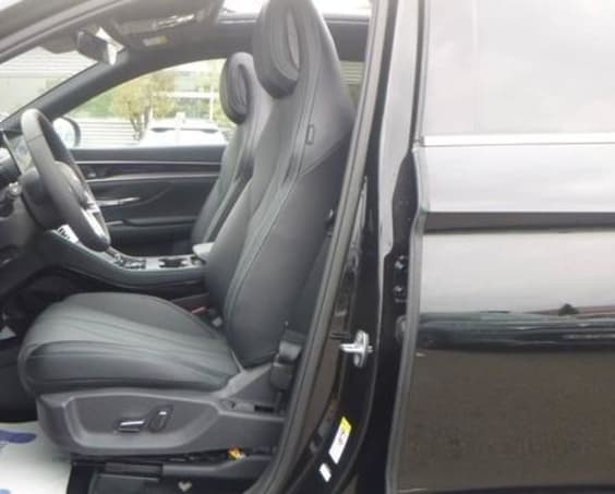BYD SEAL U Seal U 1.5l DM-i 218 ch PHEV Comfort Delan Black