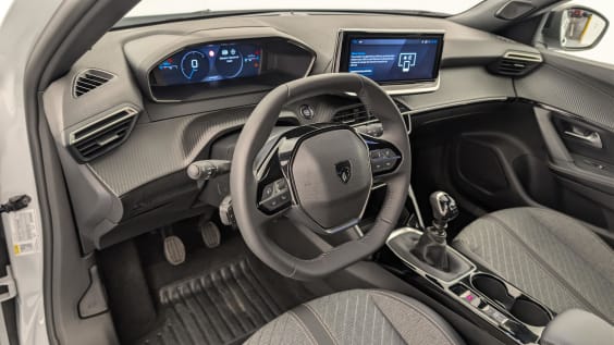 Peugeot 2008 100 S&S BVM6 Allure Blanc Okenite