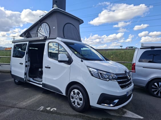 Hanroad TREK 5 + XL NOUVEAU RENAULT TRAFIC 2.0L DCI 150 CV - BVA Blanc 