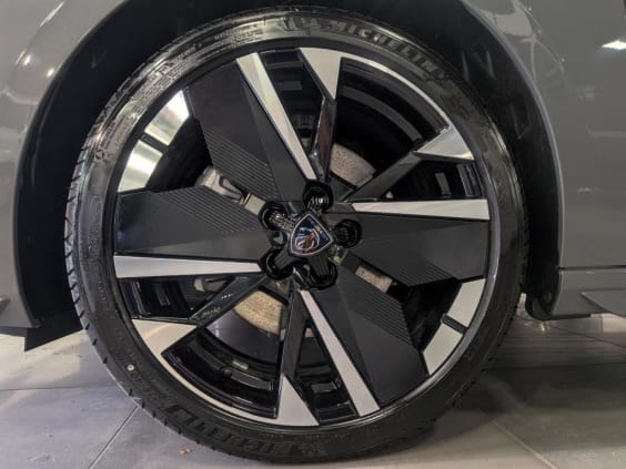 Peugeot 308 DIESEL 308 BlueHDi 130ch S&S EAT8 GT Exclusive Gris Sélénium