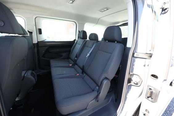 Volkswagen Caddy MAXI LIFE 102 7P BVM6 Gris