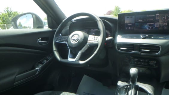 Nissan JUKE Juke HYBRID 143 N-Connecta Noir Kuro