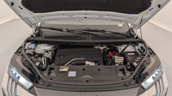 Peugeot 5008 HYBRID 145 CH E-DCS6 ALLURE Blanc Okenite