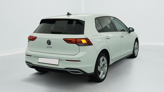 Volkswagen GOLF 8 1.4 HYBRIDE RECHARGEABLE OPF 245 DSG6 GTE Blanc Pur